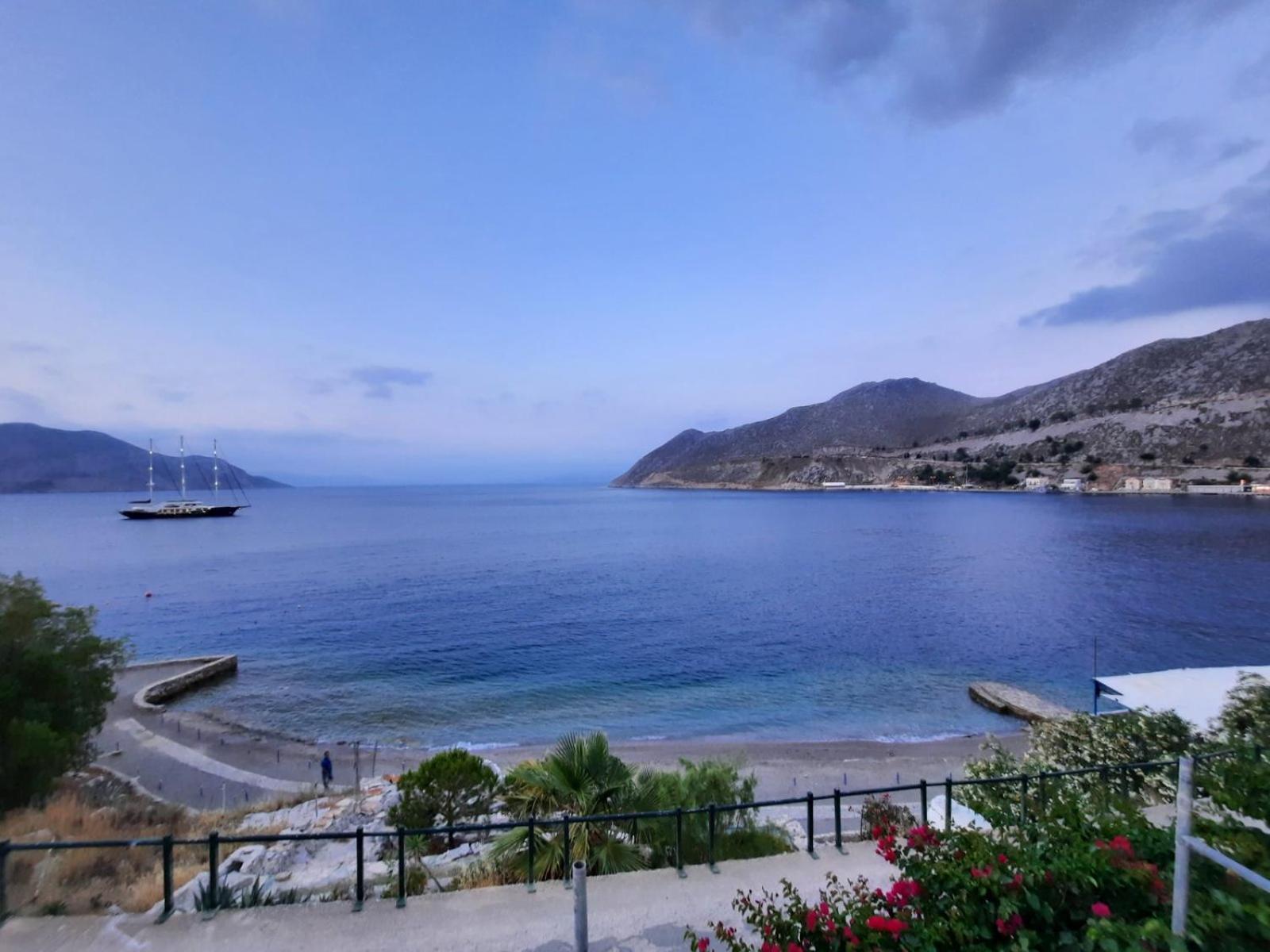 Margaritas Apartments Simi Dış mekan fotoğraf
