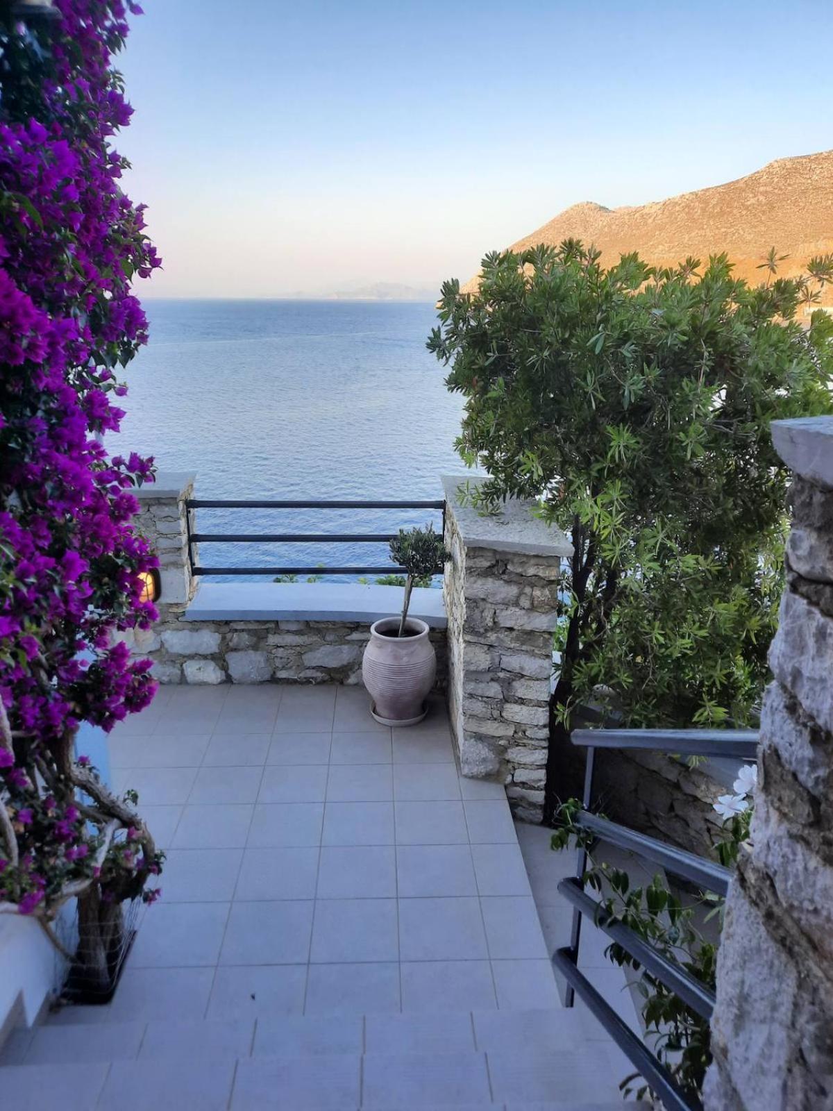 Margaritas Apartments Simi Dış mekan fotoğraf